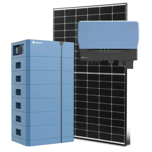 Blaue Solarbatterie, Wechselrichter und schwarzes Solarpanel stehen zusammen auf einem weißen Hintergrund.