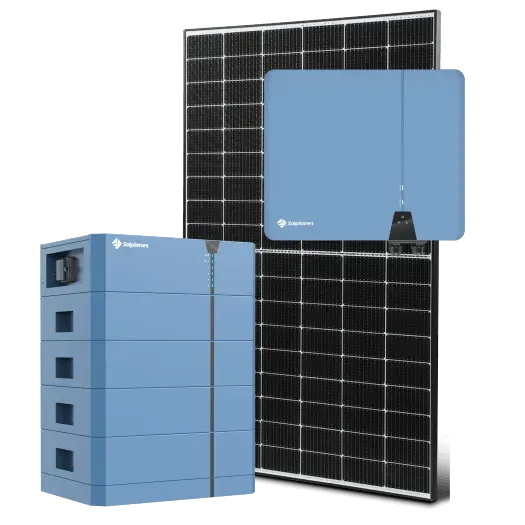 Blauer Batteriespeicher und schwarzes Solarpanel mit blauem Wechselrichter auf einfarbigem Hintergrund.